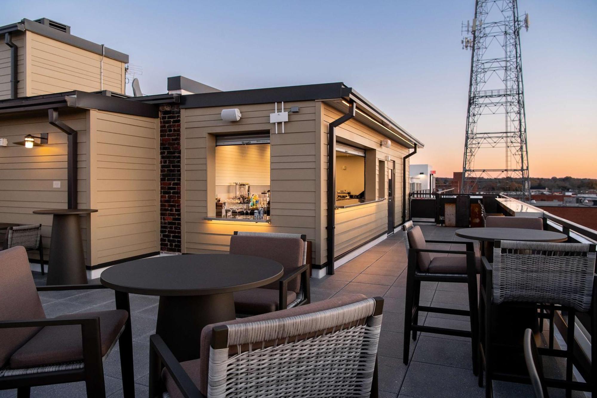 Hotel Petersburg, Tapestry Collection By Hilton Exterior photo