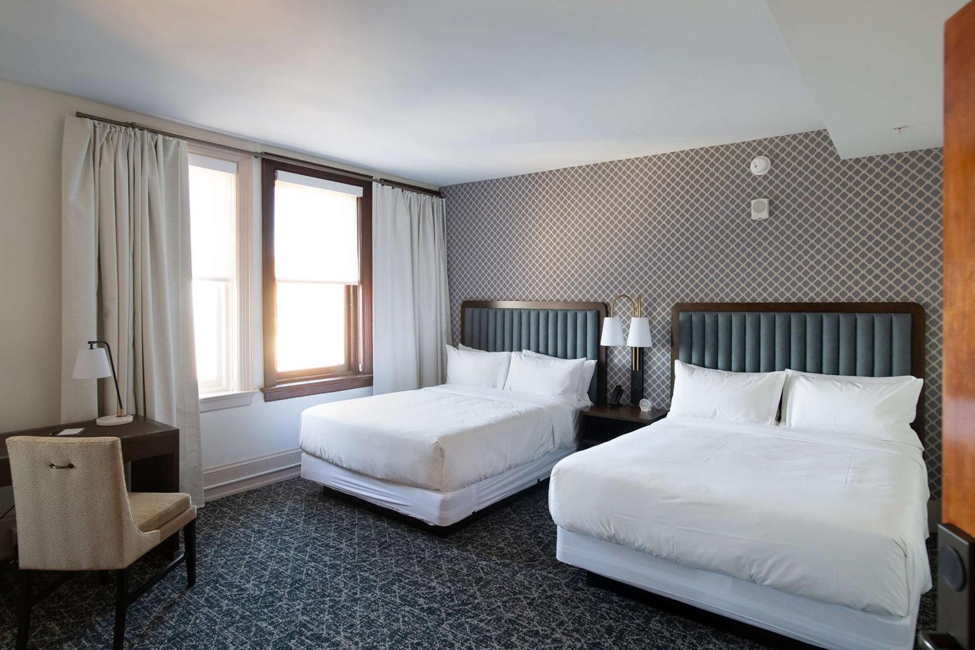 Hotel Petersburg, Tapestry Collection By Hilton Exterior photo