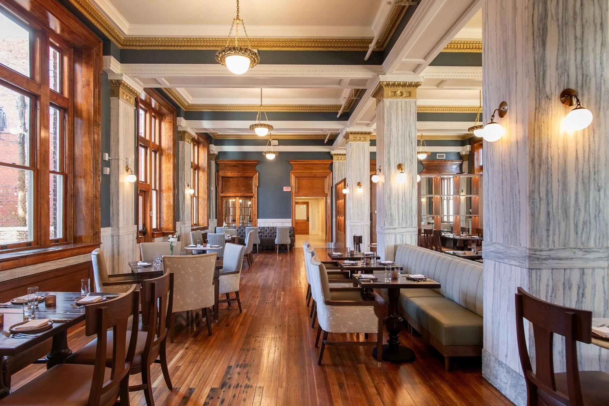Hotel Petersburg, Tapestry Collection By Hilton Exterior photo