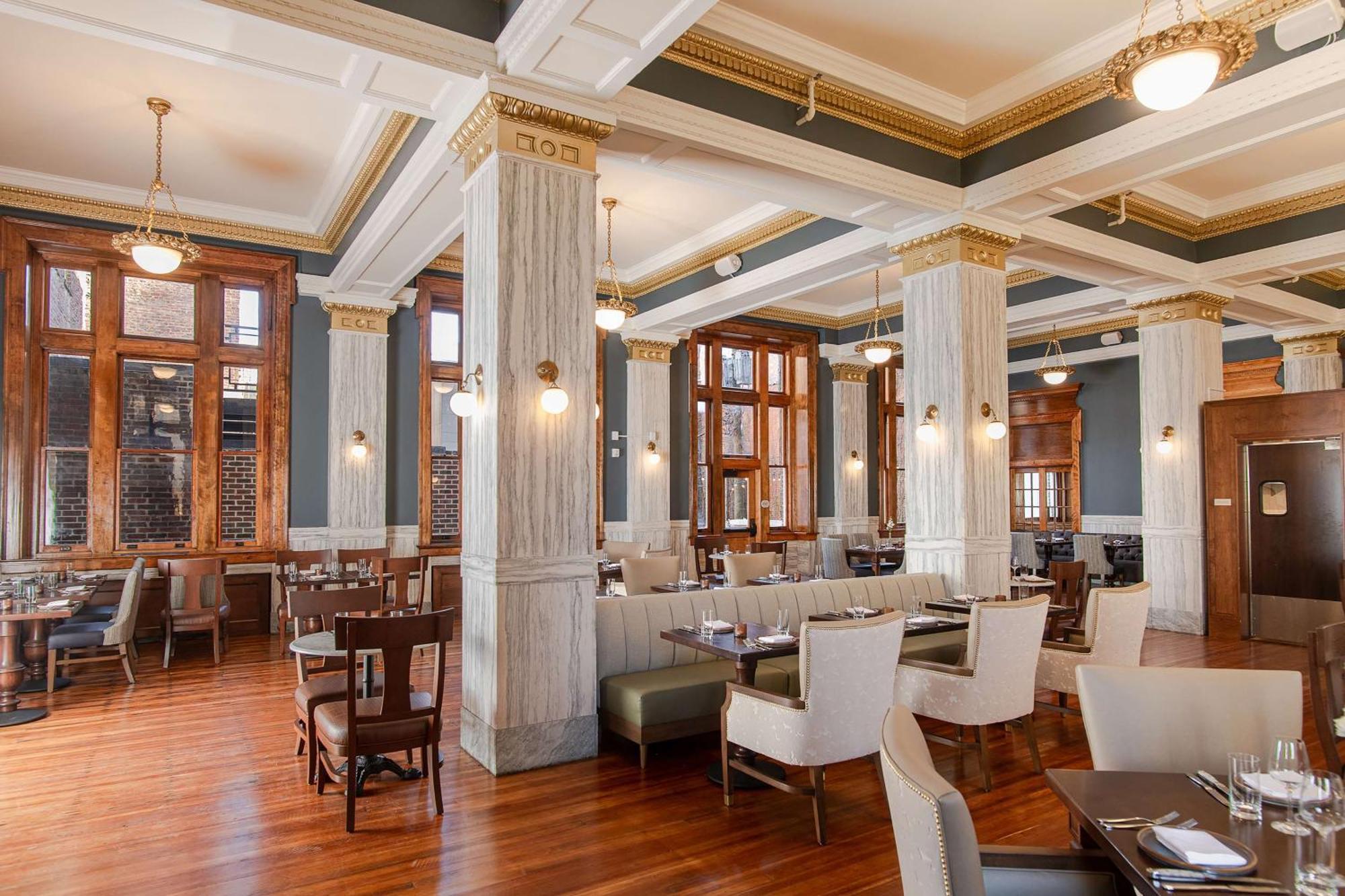 Hotel Petersburg, Tapestry Collection By Hilton Exterior photo