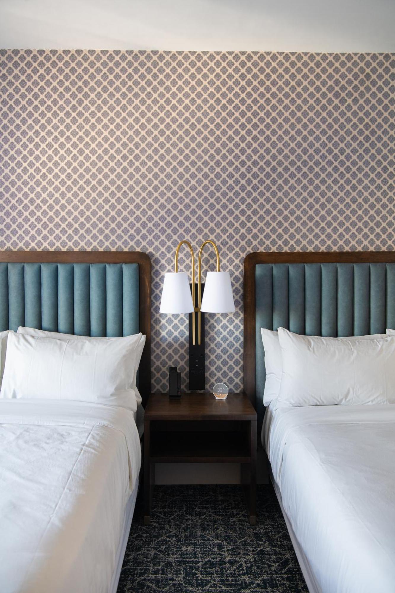 Hotel Petersburg, Tapestry Collection By Hilton Exterior photo